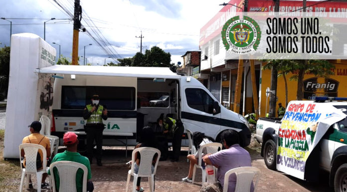 POLICÍA CONTINÚA LAS CAMPAÑAS DE PREVENCIÓN Y SENSIBILIZACIÓN EN DIFERENTES SECTORES DE LA CIUDAD*