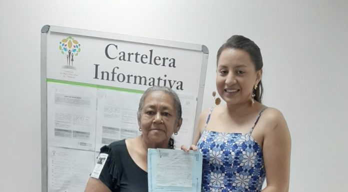 Mujer desplazada recibió un terreno por dos que le obligaron abandonar