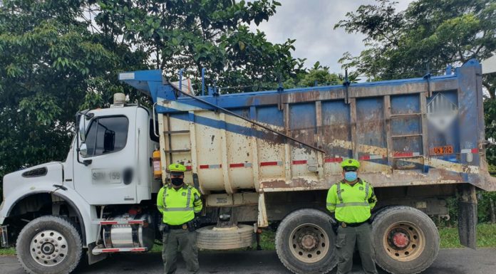 *INMOVILIZACIÓN DE DOS VEHÍCULOS POR ORDEN DE AUTORIDAD JUDICIAL*