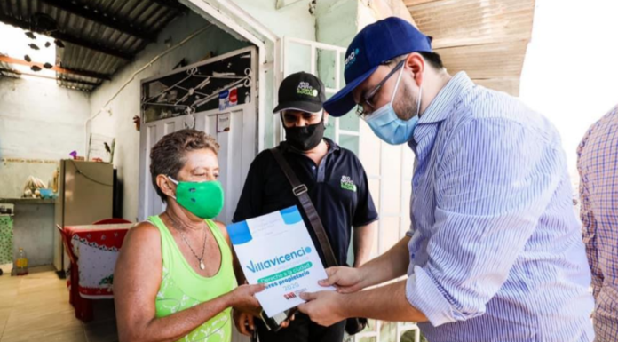 CERCA DE 80 FAMILIAS RECIBEN HOY LOS TÍTULOS DE PROPIEDAD DE SUS CASAS EN NUEVA COLOMBIA UNO