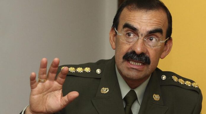 Escándalo en la Policía por el que fue sancionado el general Palomino La denuncia señala 'pretensiones sexuales y amorosos' del entonces director de la Policía.