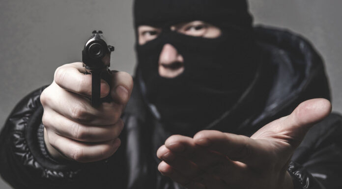 Ladrones intentaron abusar de una mujer durante atraco