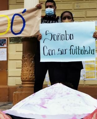 Niños asesinados a machetazos habrían cruzado frontera invisible