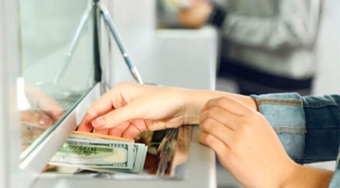 Mujer terminó en prisión por no devolver $ 4.400 millones que le consignaron por error