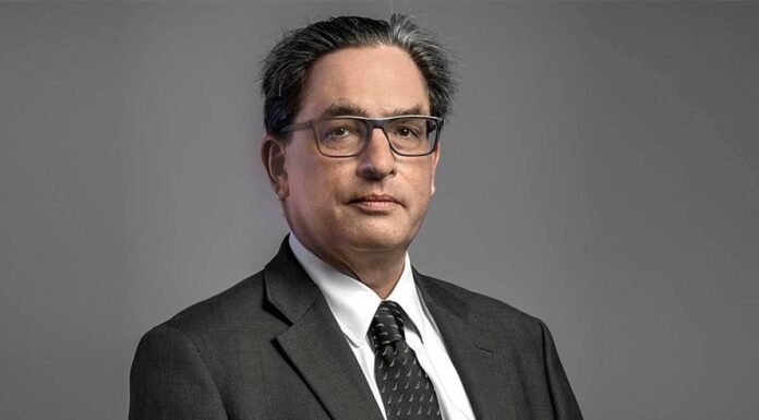 Ministro y Viceministro Renuncian