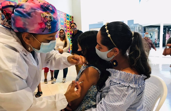 EN VILLAVICENCIO APLICARON 1.016 DOSIS EN LA ‘SEXTA JORNADA NACIONAL DE VACUNACIÓN’