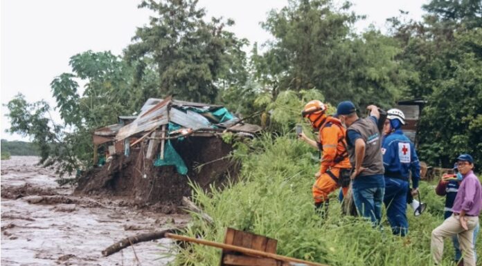 MÁS DE OCHO HORAS DE LLUVIA GENERAN EMERGENCIAS EN 20 PUNTOS DE LA CIUDAD