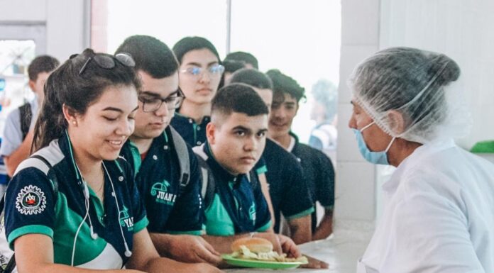 EL WHATSAPP PAE RESOLVERÁ EN TIEMPO REAL FALLAS EN EL SERVICIO DE ALIMENTACIÓN ESCOLAR