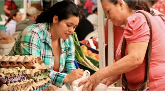 Mercado Campesino, vitrinas de comercialización para conectar directamente con el comprador