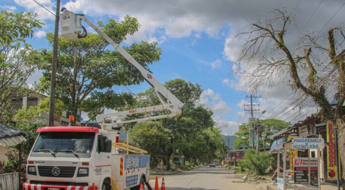 BARRIO VILLA JULIANA ESTRENA MODERNO ALUMBRADO LED EN SU CORREDOR PRINCIPAL