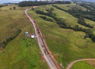 Vía Uribe-Papamene cierra el año con más de 4 kilómetros pavimentados