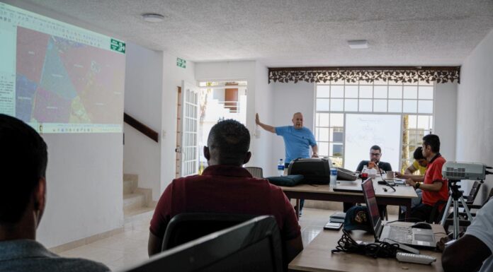 Cual es la misión de la firma interventora del Alumbrado Público de Alborada